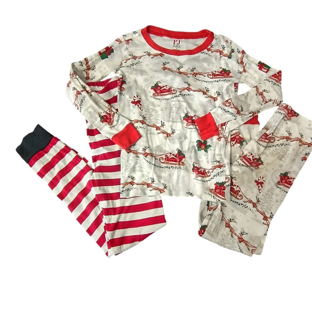 CHRISTMASThe Childrens Place PJ Place Christmas Pajamas Santa Reindeer  3pc Set